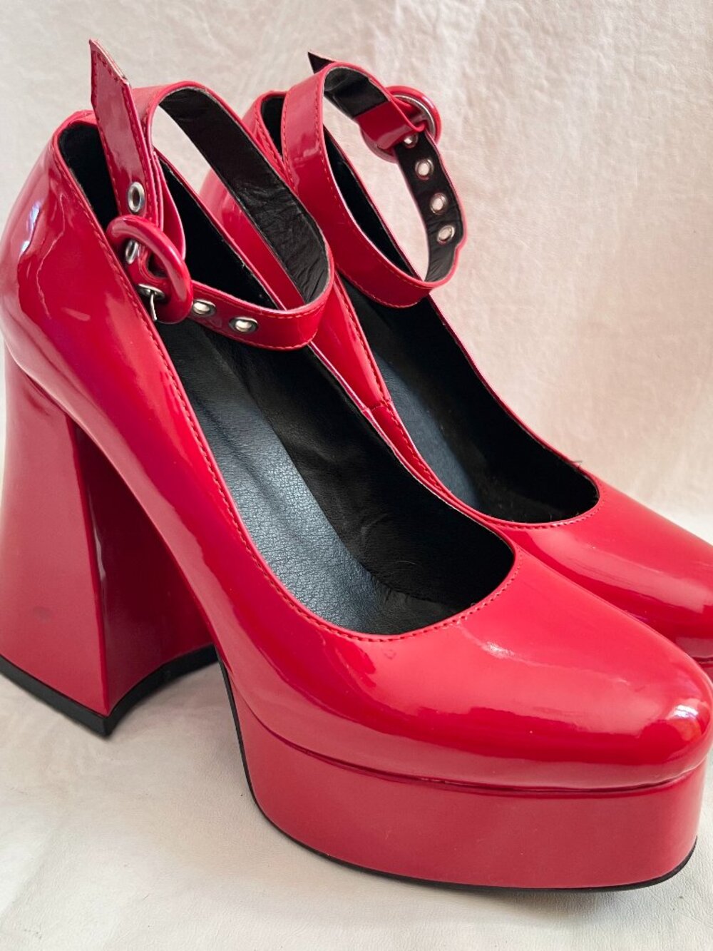 Lamoda platform shoes 9 red patent ankle strap chunky Build Me Up block heel